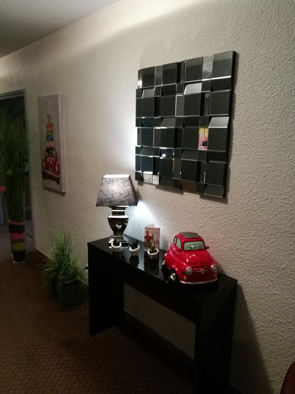 Halluin Lys Hotel מראה חיצוני תמונה